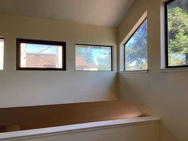 Building Photo - Willowbrook Aptos