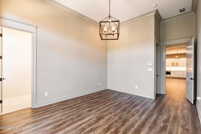 Building Photo - 10506 Meeting St