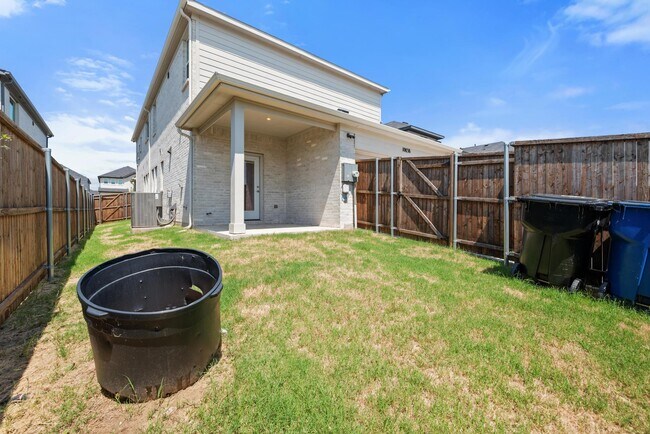 Building Photo - 10838 Downy Cup Dr