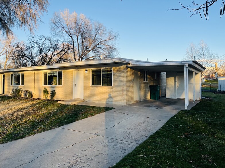 Building Photo - 5760 S 2700 W