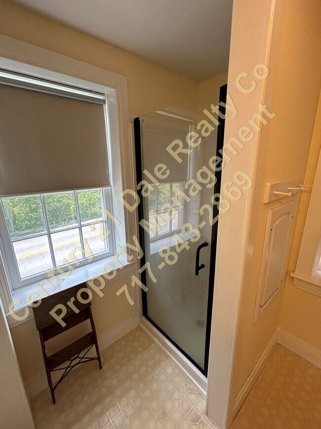 Building Photo - Beautiful 2 Bedroom Home in South Eastern ...