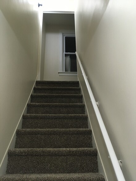 Must be able to climb stairs. - 502 NW Front St