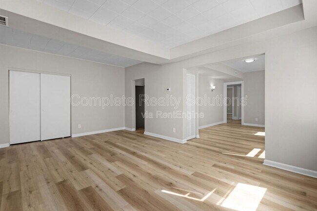 Building Photo - 5300 Bancroft Ave