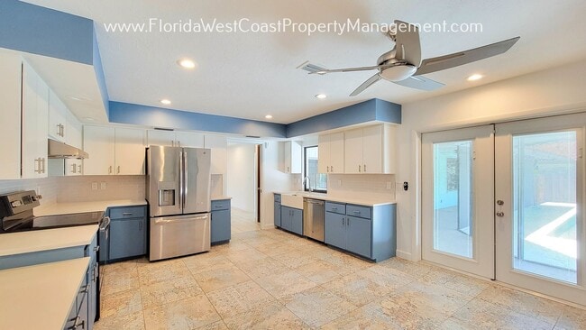 Building Photo - 5428 Beneva Woods Way