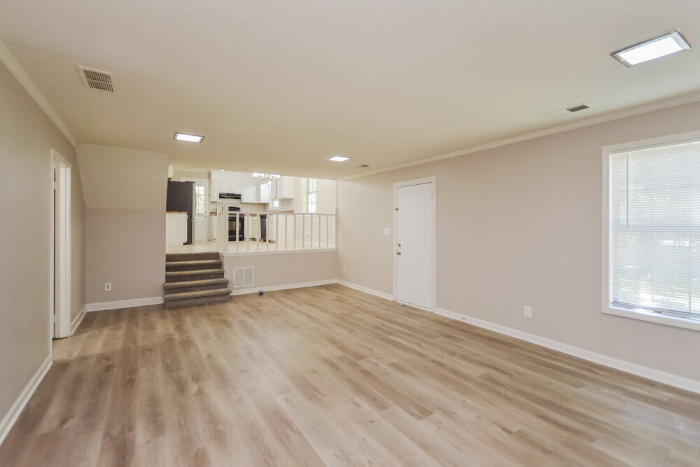 Building Photo - 1731 Underwood Dr SE
