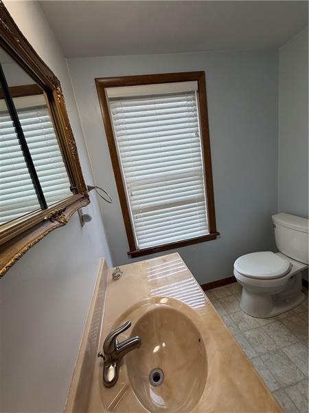 Building Photo - 120 S Washington St