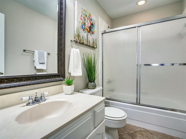 Building Photo - 626 Cribbs Dr