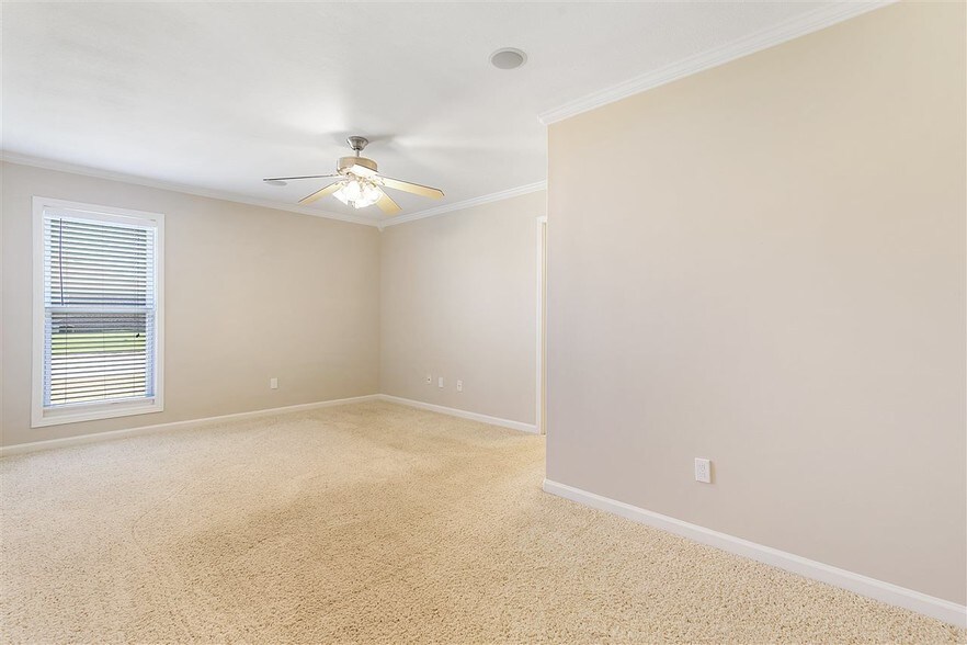 Building Photo - 88 Romie Dr