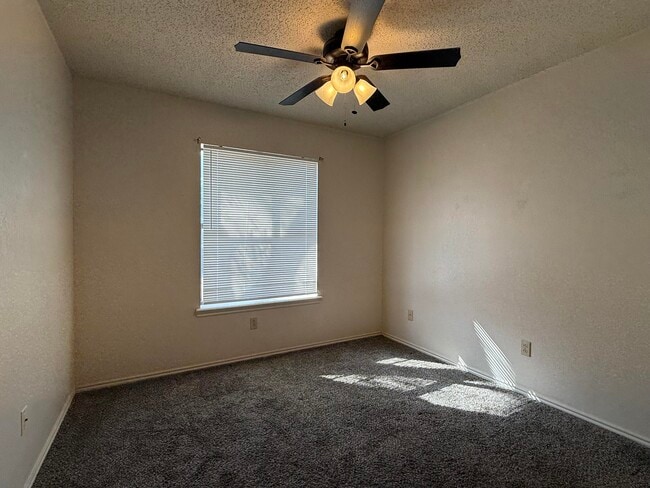 Building Photo - 9717 Blandon Ave