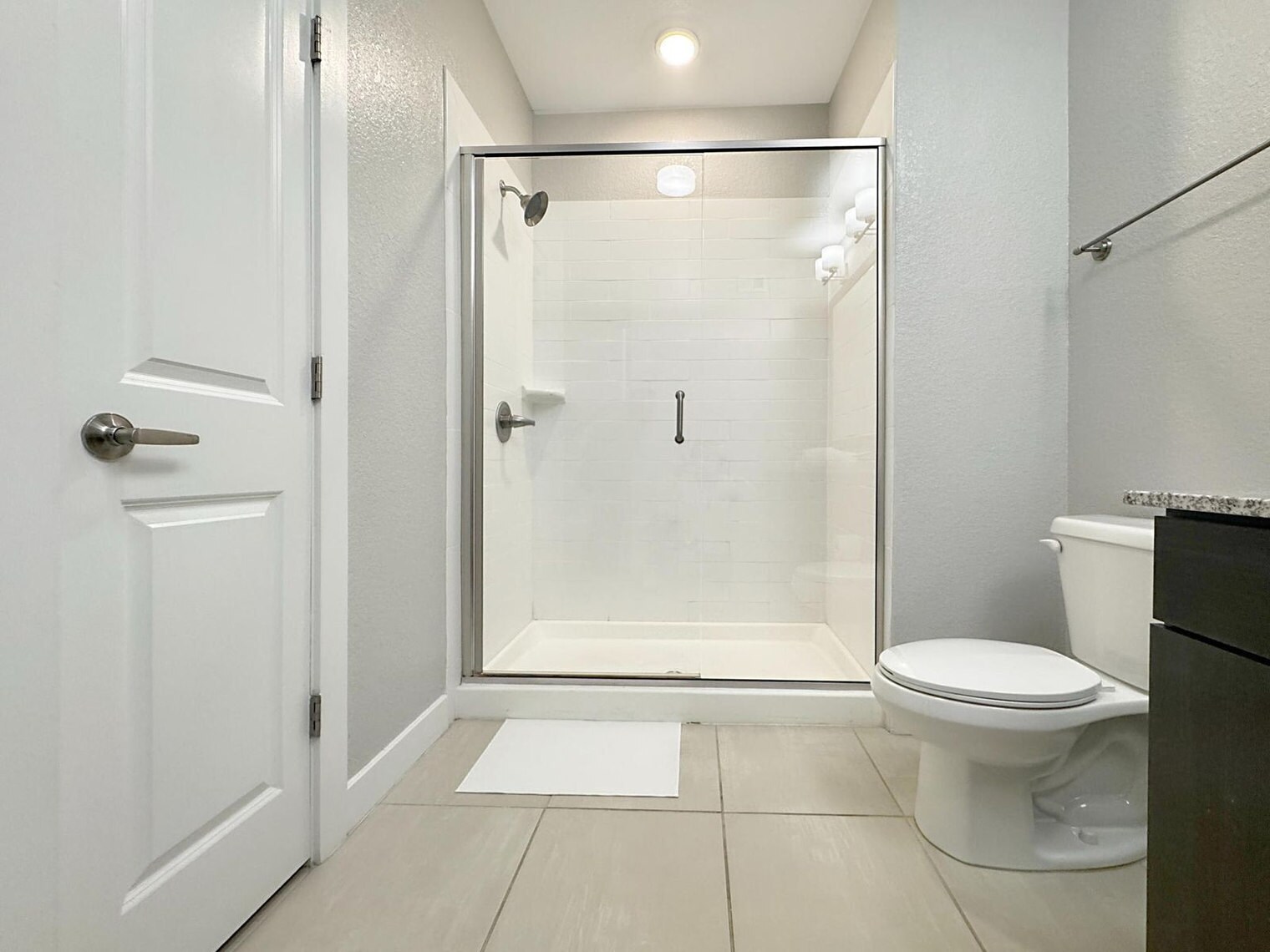 Building Photo - 2615 N Grady Ave