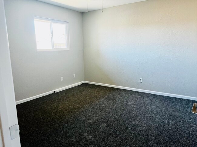 Bedroom 3 - 264 E Betty Elyse Ln