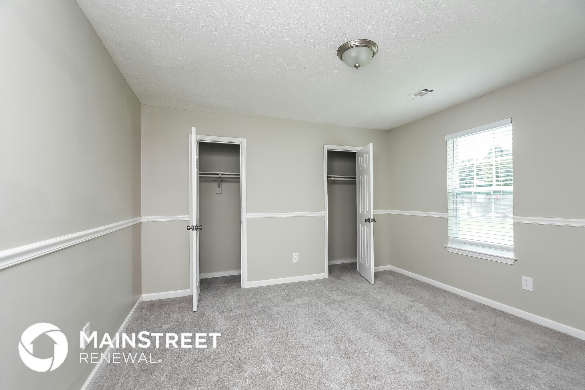 Building Photo - 370 Flint Ridge Ct
