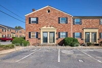 Building Photo - 2530 E North St