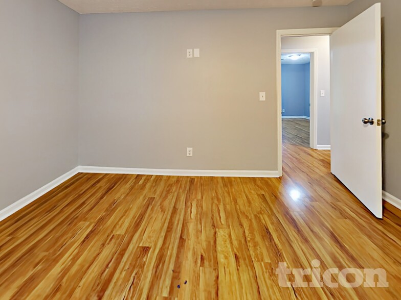 Building Photo - 1370 High Country Ct