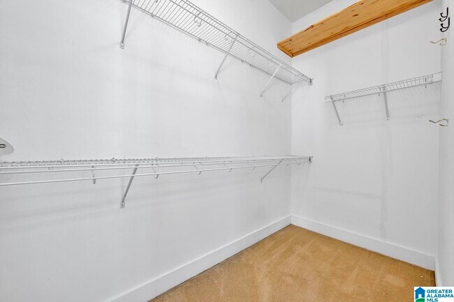 Building Photo - 6285 S Clubview Cir