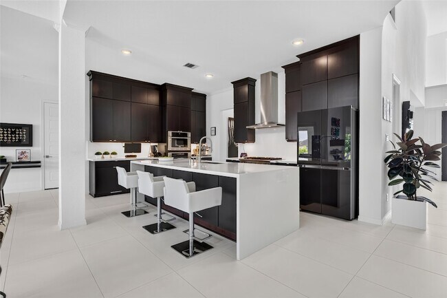 Building Photo - 28219 Enchanted Shores Ln
