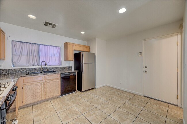 Building Photo - 2275 Windmill Grove Ct