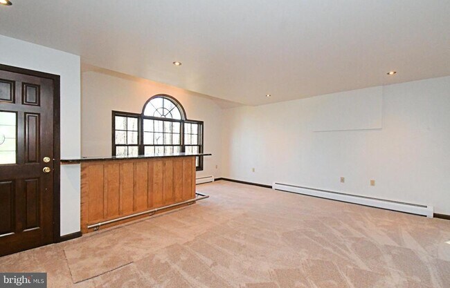 Building Photo - 306 Cedar Hill Rd