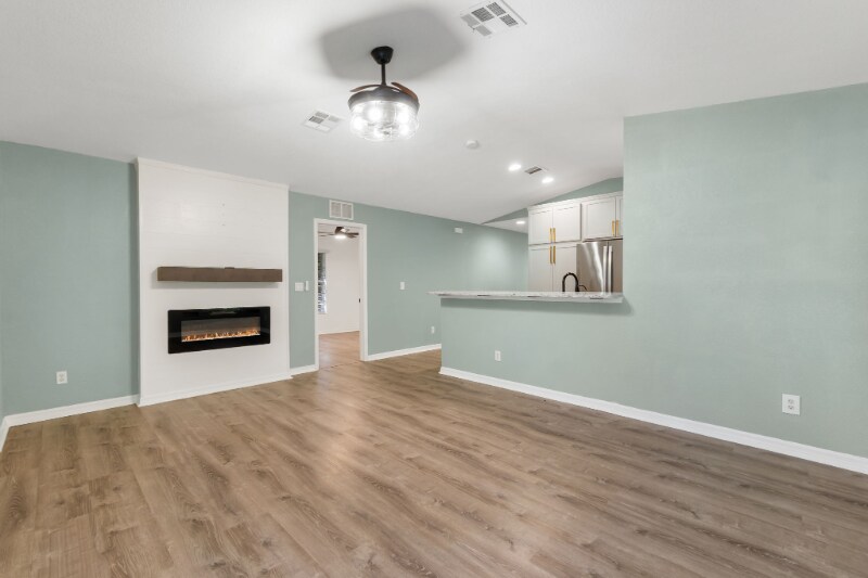 Building Photo - 12380 Easha Blvd