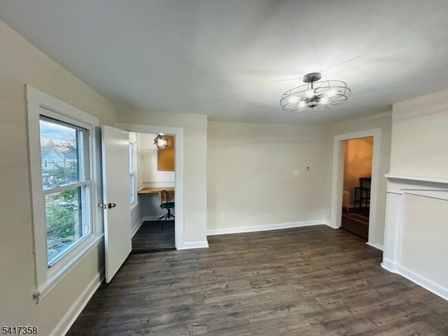 Building Photo - 36 Cross St