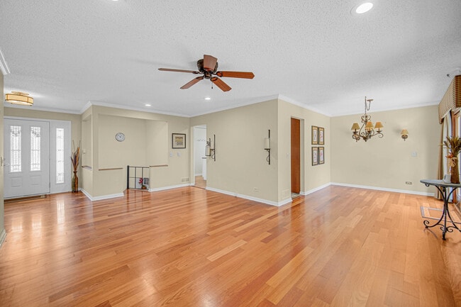 Building Photo - 933 Shambliss Ln