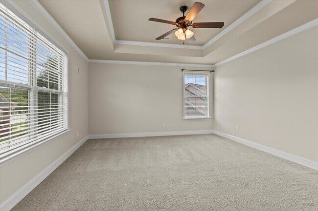 Building Photo - 2525 Millwood Cir SE