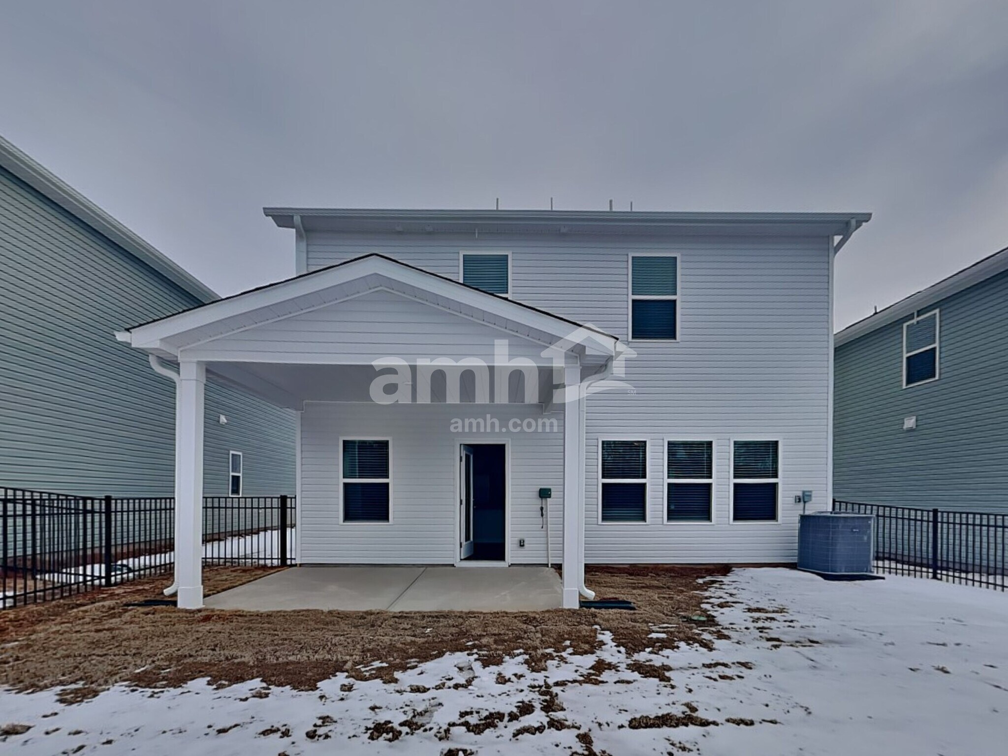 Building Photo - 3980 Zepelin Wy