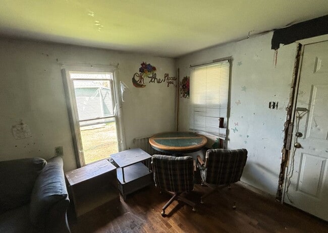 Building Photo - $290 Month $500 Down