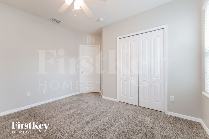 Building Photo - 3643 Ryegrass St