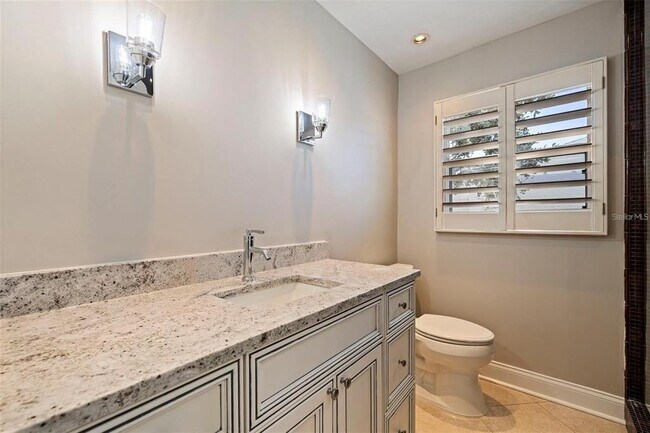 Building Photo - 11225 4th St E