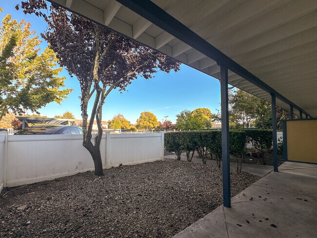 Building Photo - 15441 Marty Dr