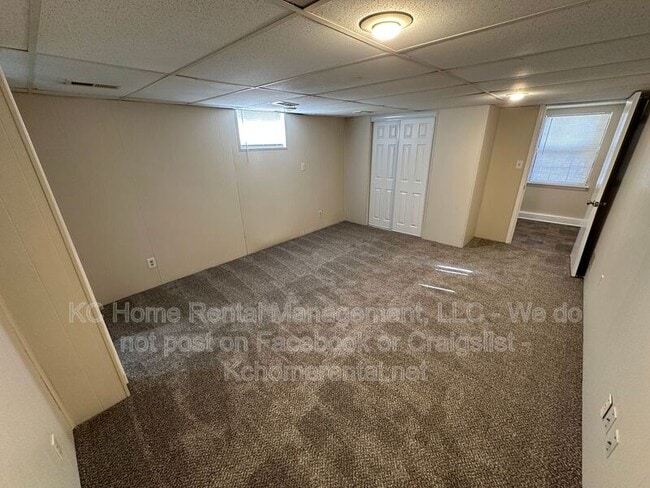 Building Photo - 3910 SW 8th Ter