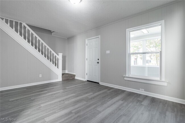 Building Photo - 312 Upland Ave