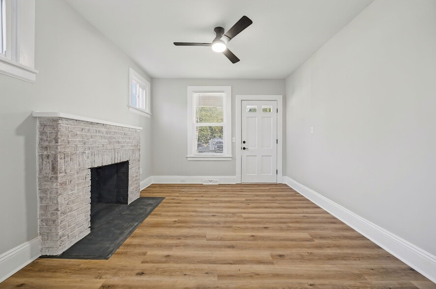 Building Photo - 1407 Rhode Island Ave
