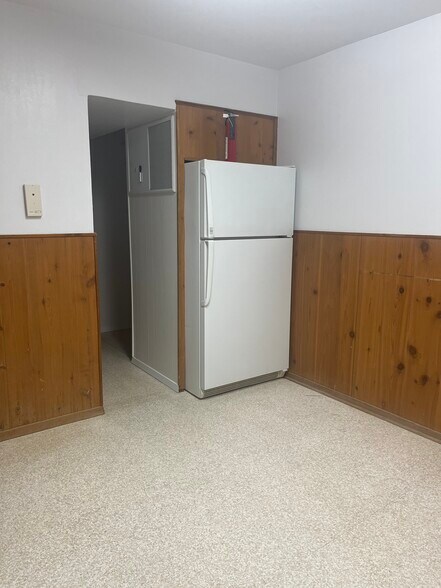 kitchen 2 - 302 Aviation Ave