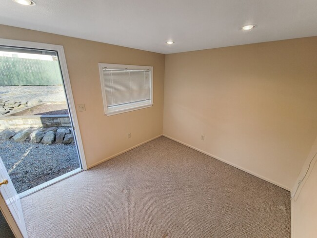 Building Photo - APPLICATIONS PENDING - Out of this world h...