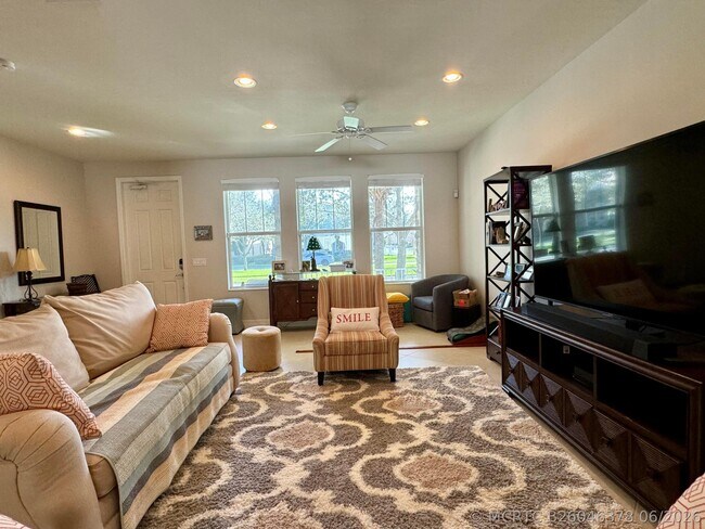 Building Photo - 2758 Avalon Way