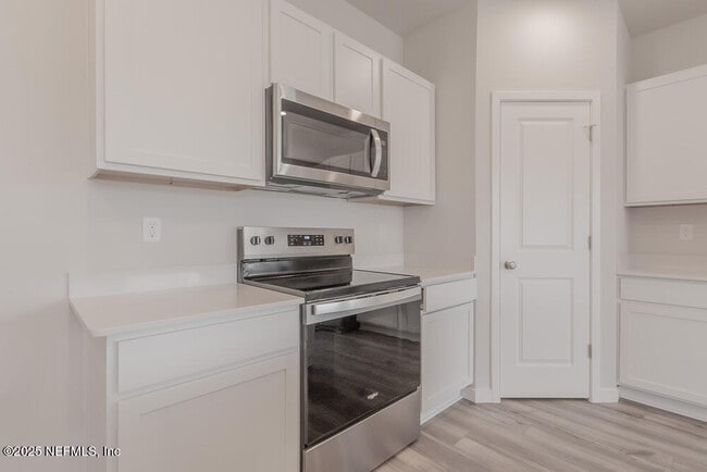 Building Photo - 179 Brazil Nut Cir