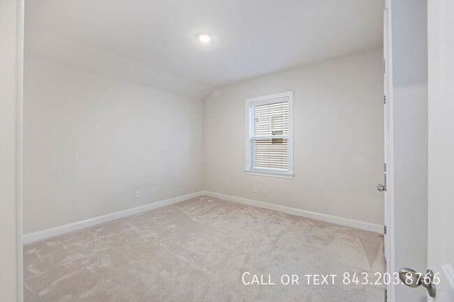 Building Photo - 803 Lachicotte Creek Dr