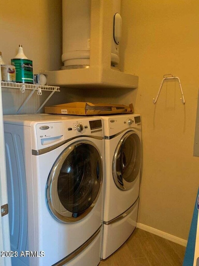 Building Photo - 8245 E Bell Rd