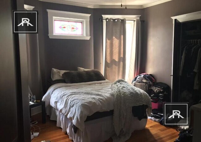 Building Photo - 5 bedroom in Allston MA 02134