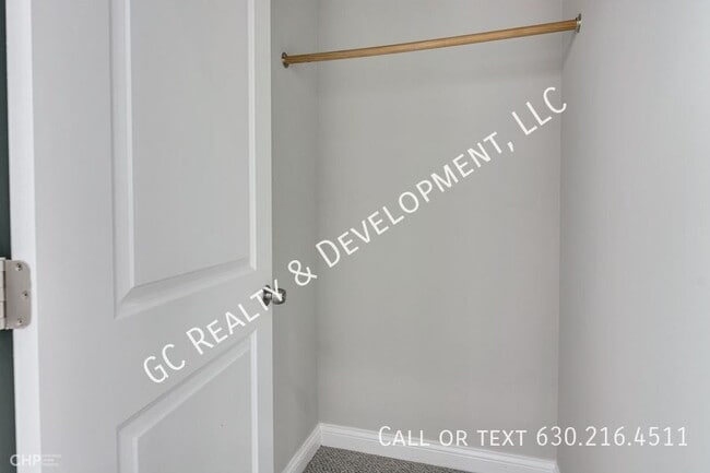 Building Photo - 3205 W Division St