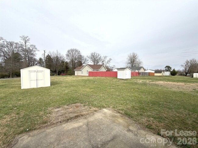 Building Photo - 1511 Hudson Graham Ln