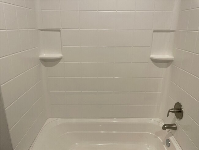 Building Photo - 233 Ridgeside Ct