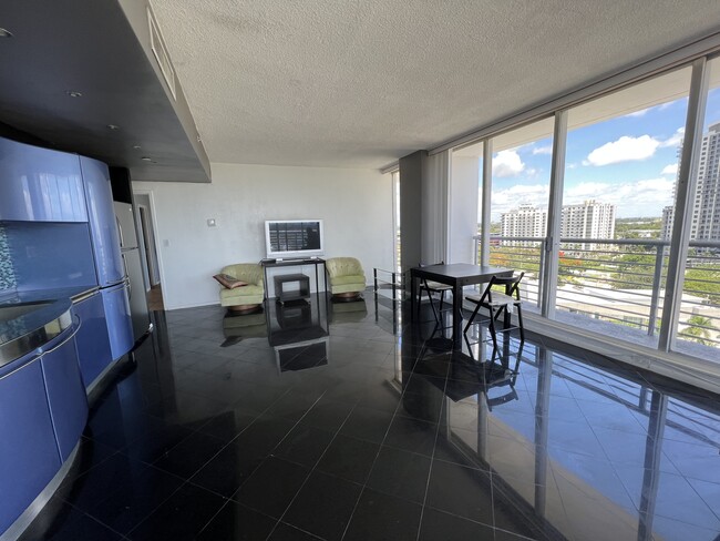 Living room - 1720 Harrison St