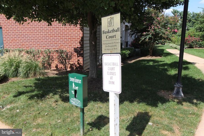 Building Photo - 1591 Spring Gate Dr.