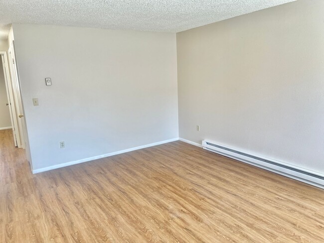 Building Photo - 5420 N Martin St