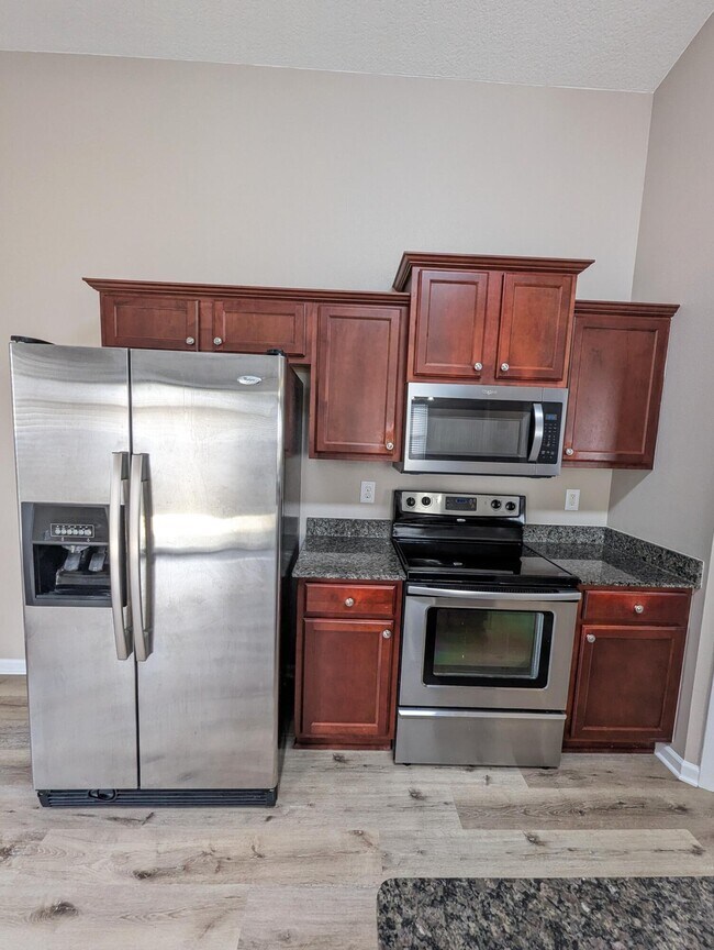 Building Photo - 1950 Catline Cir