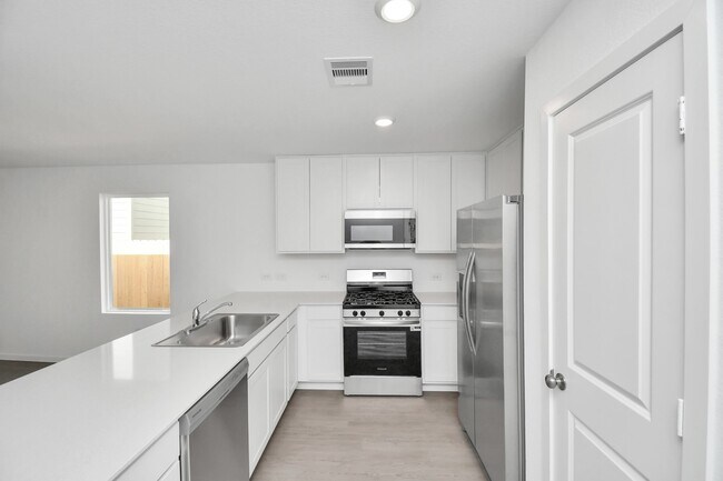 Building Photo - 21522 Cottonwood Mdws Trl