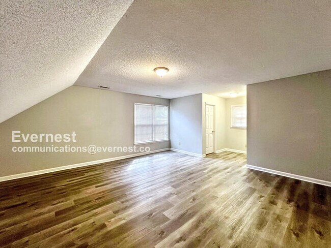 Building Photo - 6645 Kirby Trace Cove